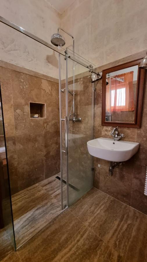 Vallettacharme - 2 Bedrooms Flat In The Heart Of The City Extérieur photo