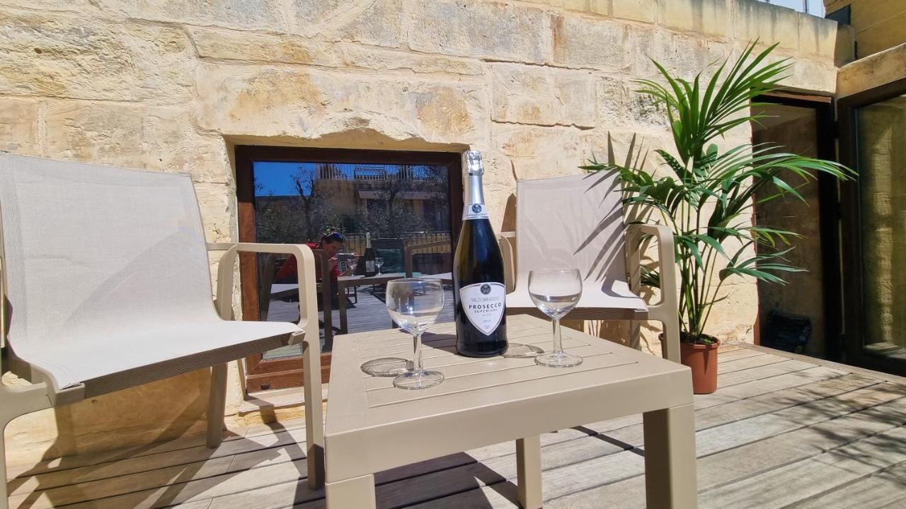 Vallettacharme - 2 Bedrooms Flat In The Heart Of The City Extérieur photo